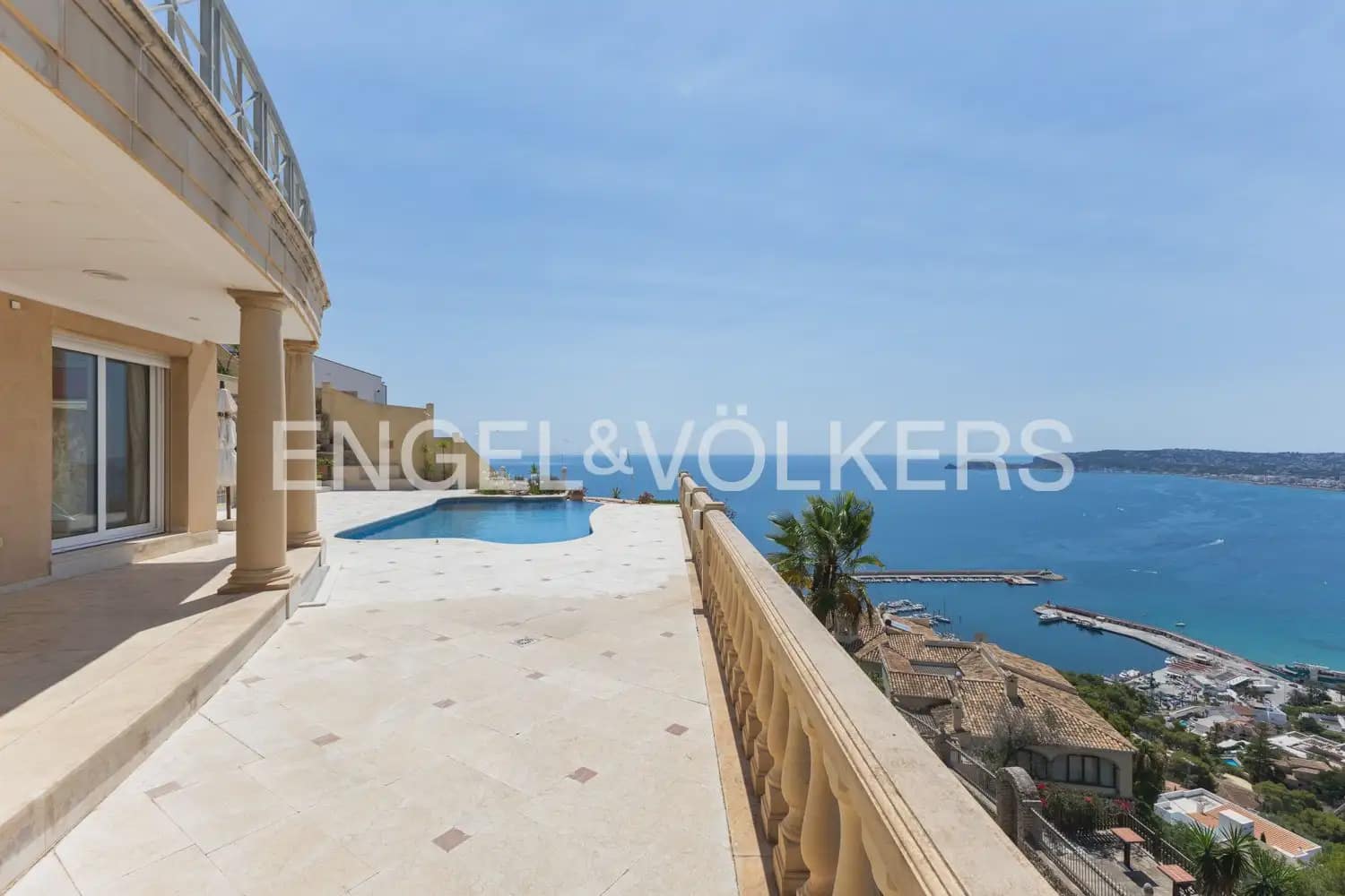 5 soverom Villa til salgs i Javea / Xabia med svømmebasseng garasje - € 3 950 000 (Ref: 9946548)