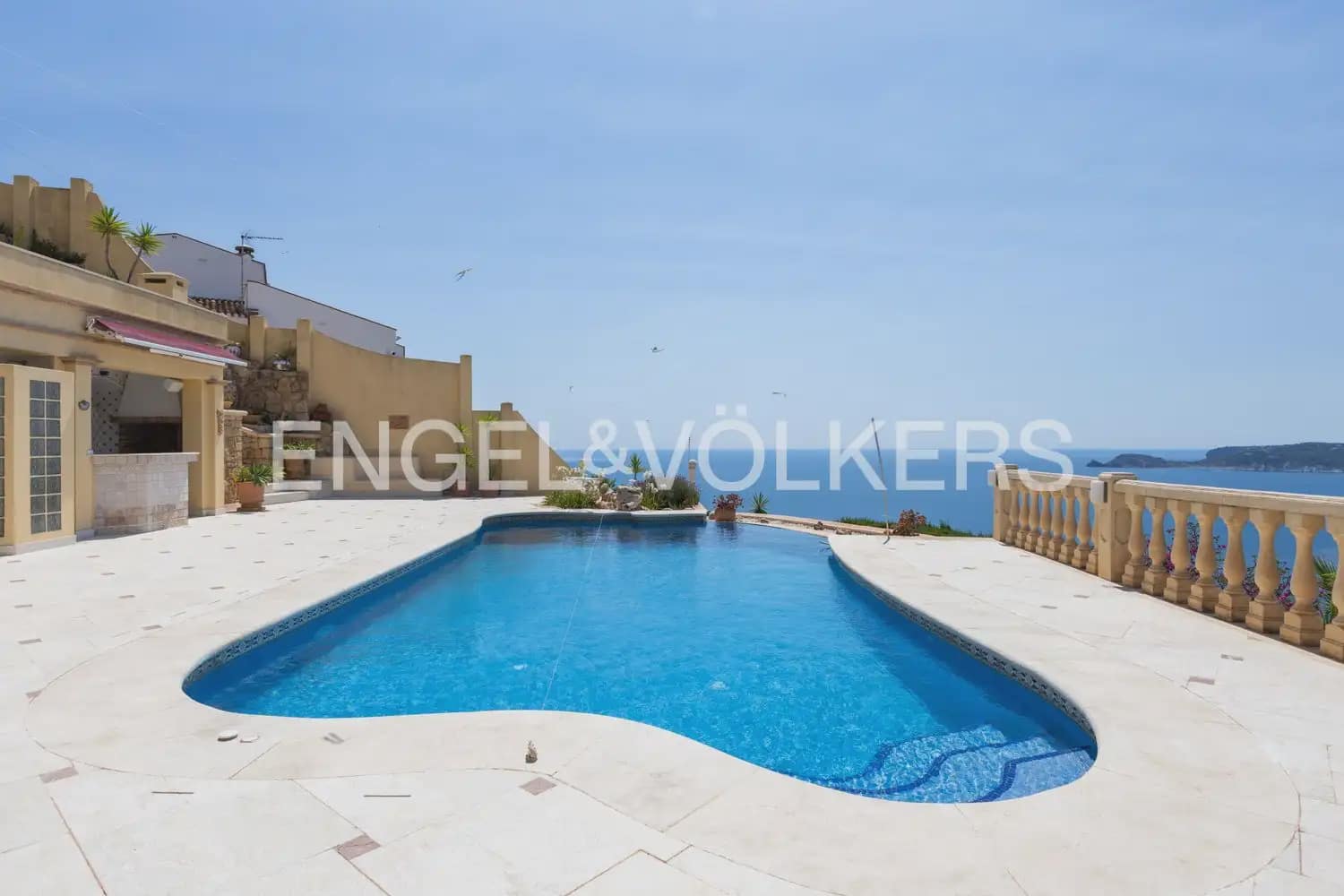 5 soverom Villa til salgs i Javea / Xabia med svømmebasseng garasje - € 3 950 000 (Ref: 9946548)