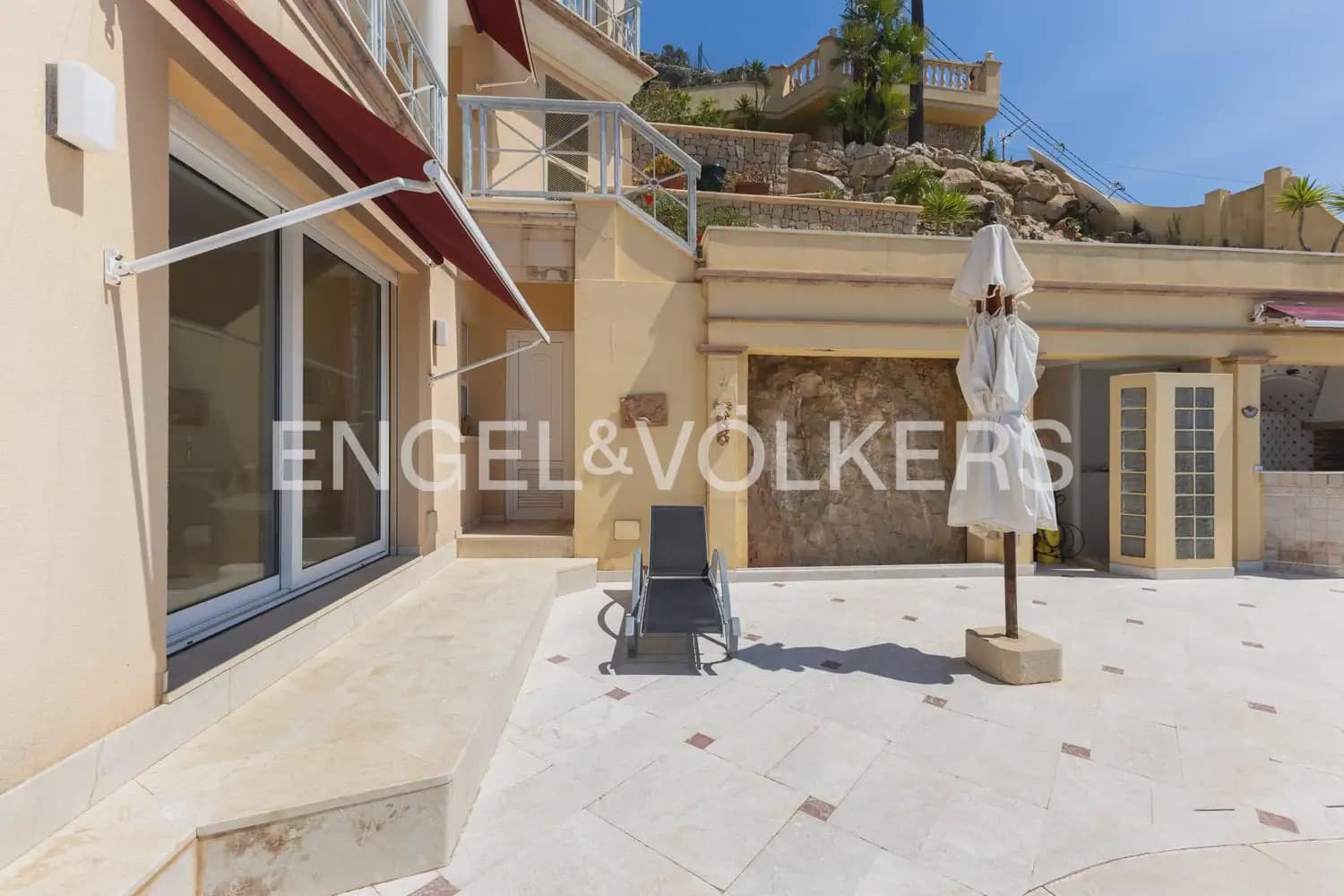 5 soverom Villa til salgs i Javea / Xabia med svømmebasseng garasje - € 3 950 000 (Ref: 9946548)