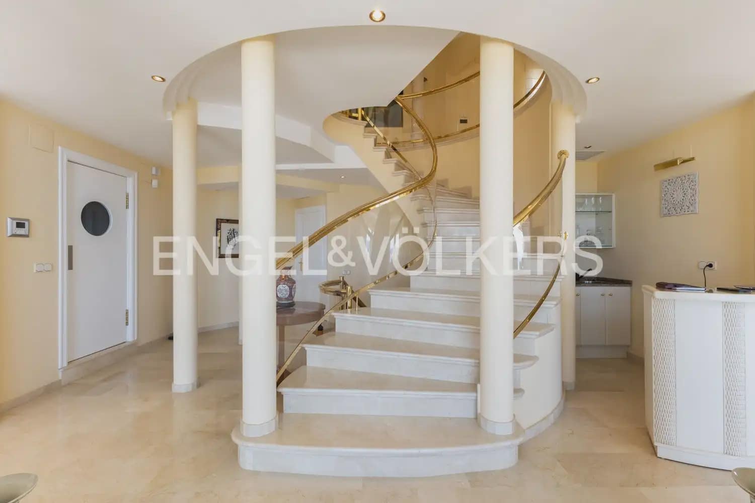 5 soverom Villa til salgs i Javea / Xabia med svømmebasseng garasje - € 3 950 000 (Ref: 9946548)