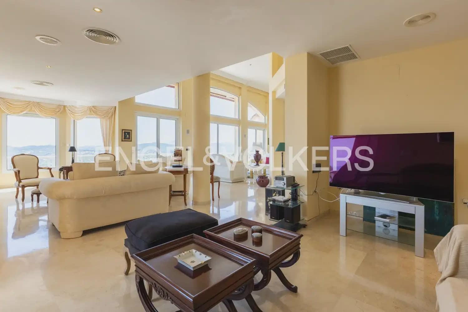 5 soverom Villa til salgs i Javea / Xabia med svømmebasseng garasje - € 3 950 000 (Ref: 9946548)