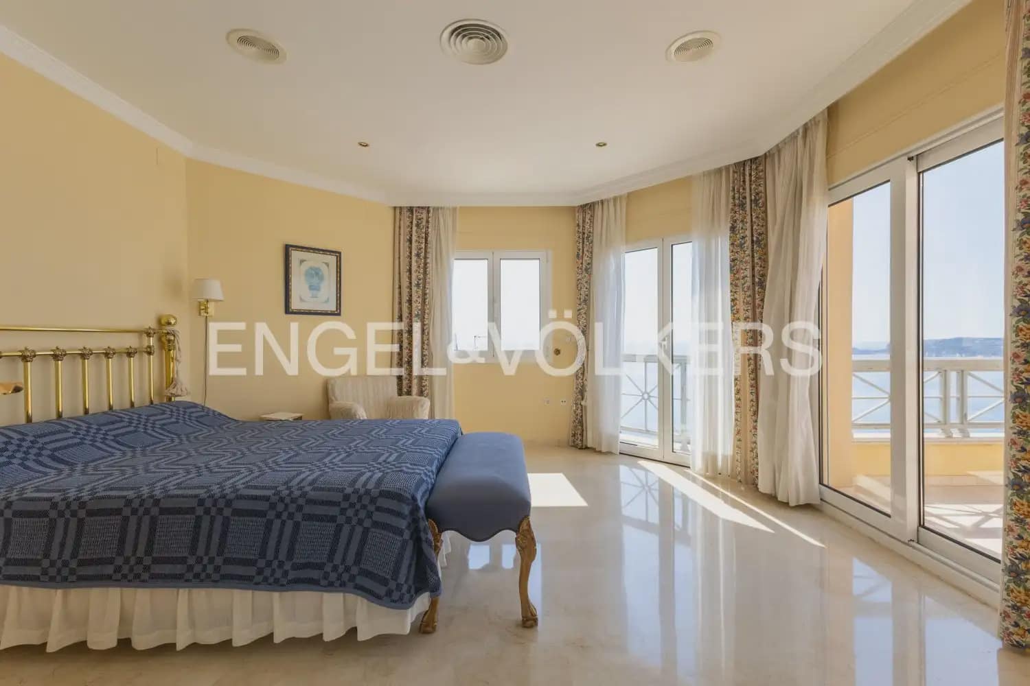 5 soverom Villa til salgs i Javea / Xabia med svømmebasseng garasje - € 3 950 000 (Ref: 9946548)