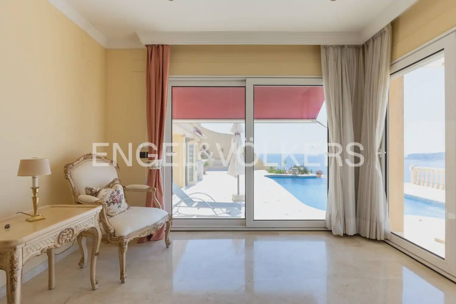 5 soverom Villa til salgs i Javea / Xabia med svømmebasseng garasje - € 3 950 000 (Ref: 9946548)