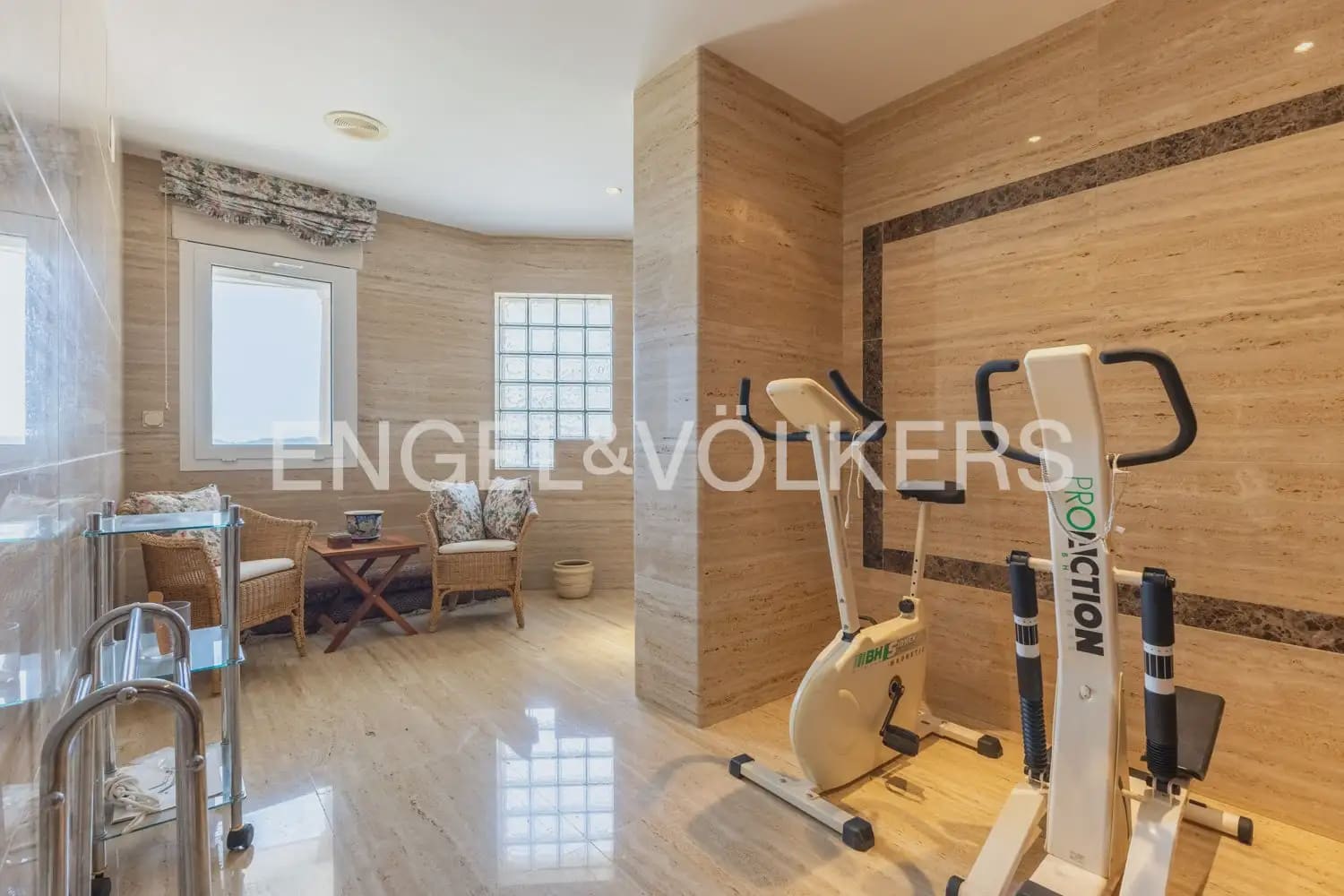5 soverom Villa til salgs i Javea / Xabia med svømmebasseng garasje - € 3 950 000 (Ref: 9946548)