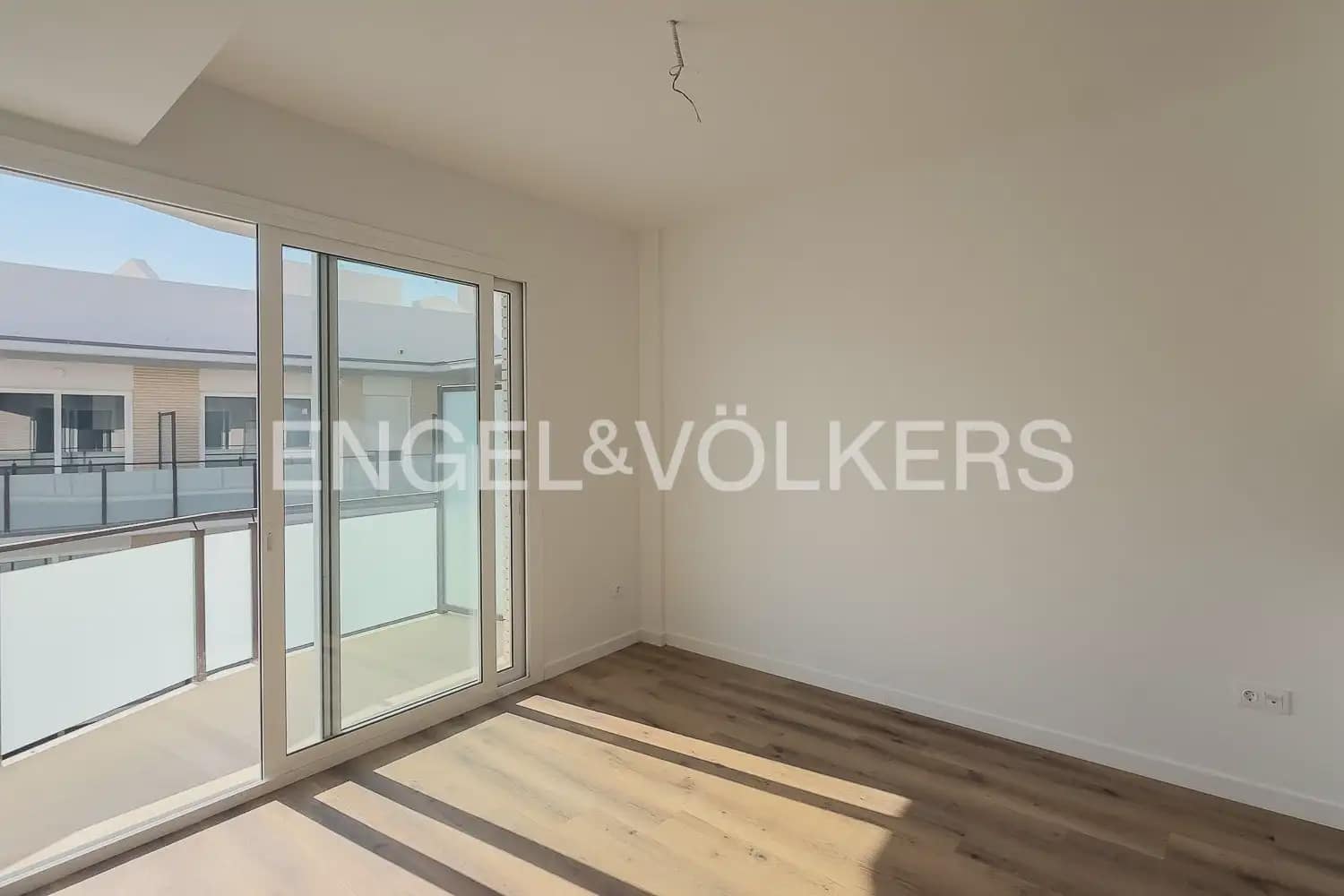 1 bedroom Flat for rent in Alginet with garage - € 1,000 (Ref: 9946770)