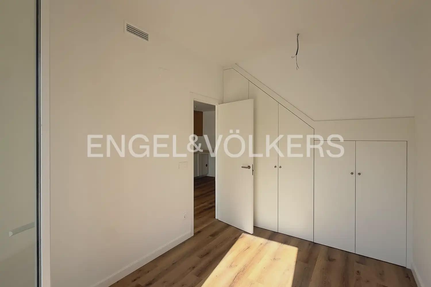 1 bedroom Flat for rent in Alginet with garage - € 1,000 (Ref: 9946770)
