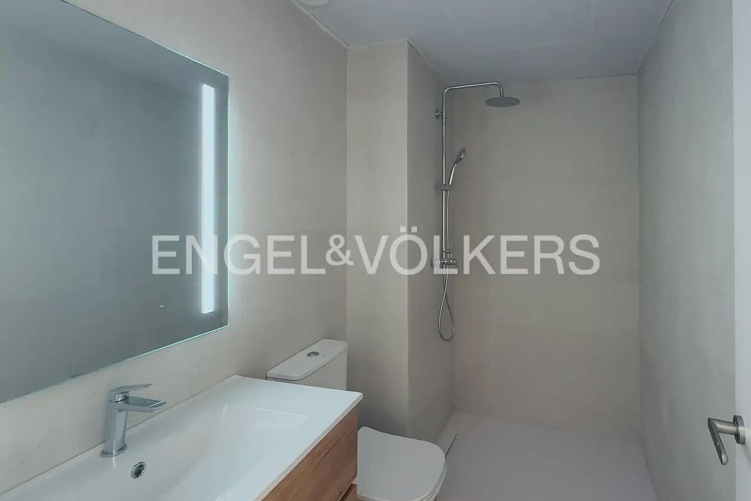 1 bedroom Flat for rent in Alginet with garage - € 1,000 (Ref: 9946770)