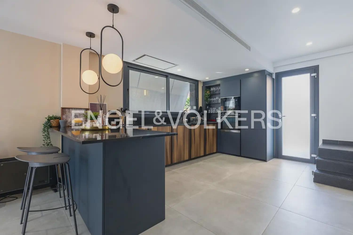 2 bedroom Villa for sale in Gandia with pool garage - € 470,000 (Ref: 9946772)