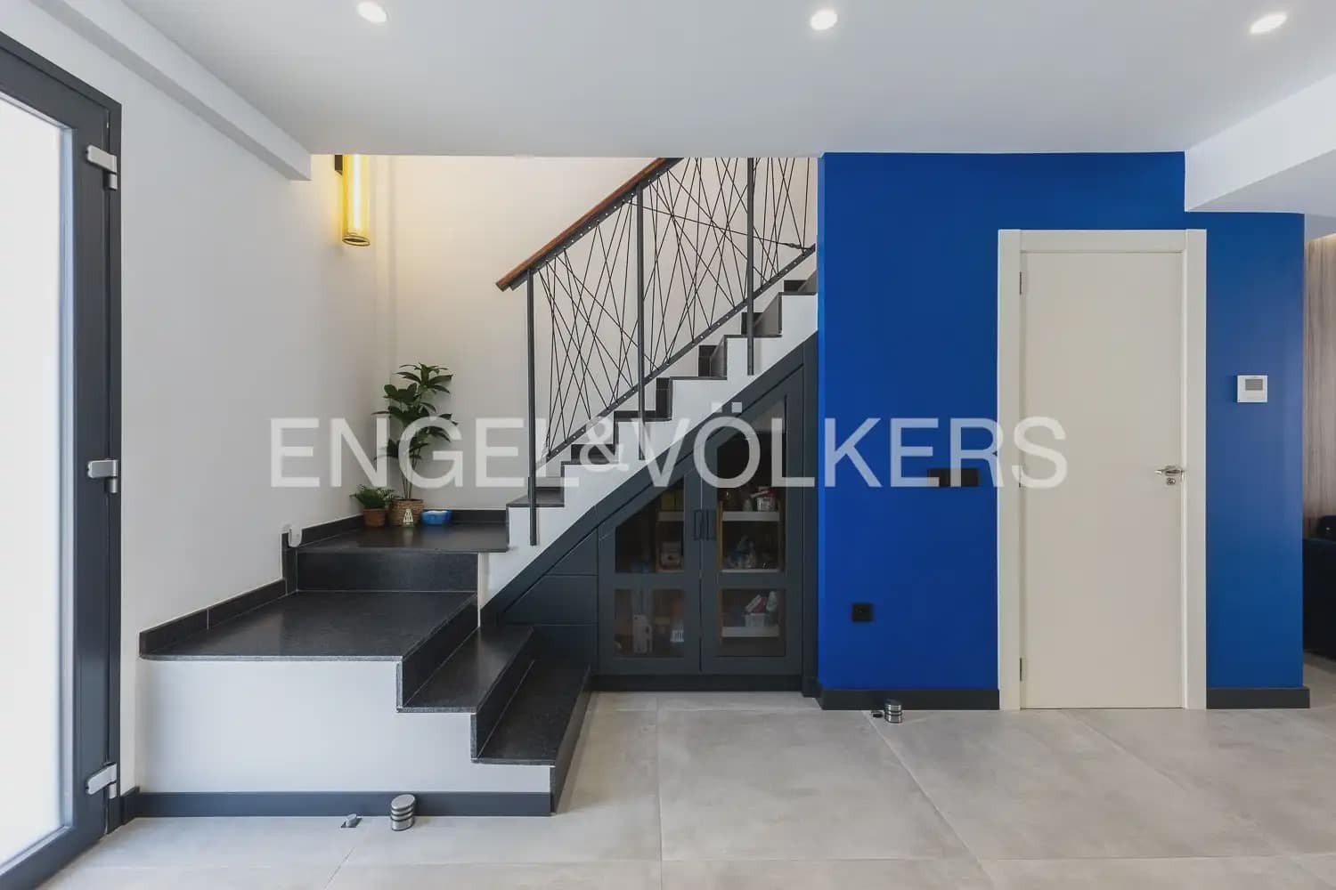 2 bedroom Villa for sale in Gandia with pool garage - € 470,000 (Ref: 9946772)