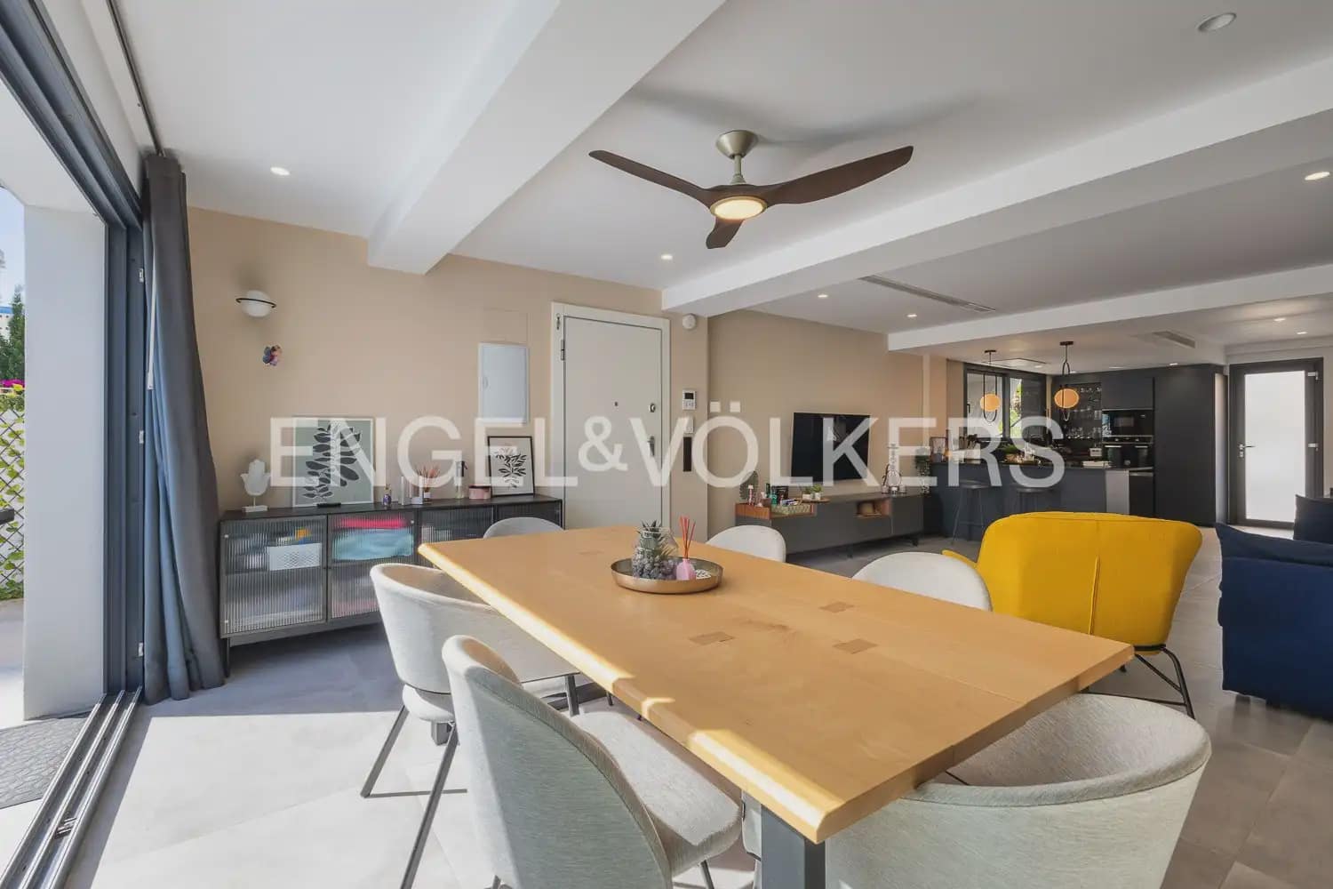 2 bedroom Villa for sale in Gandia with pool garage - € 470,000 (Ref: 9946772)