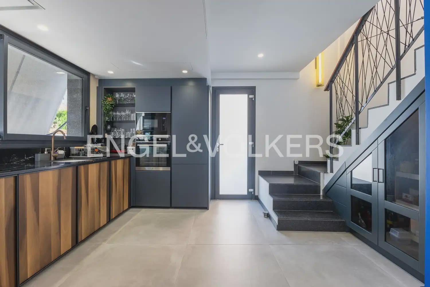 2 bedroom Villa for sale in Gandia with pool garage - € 470,000 (Ref: 9946772)
