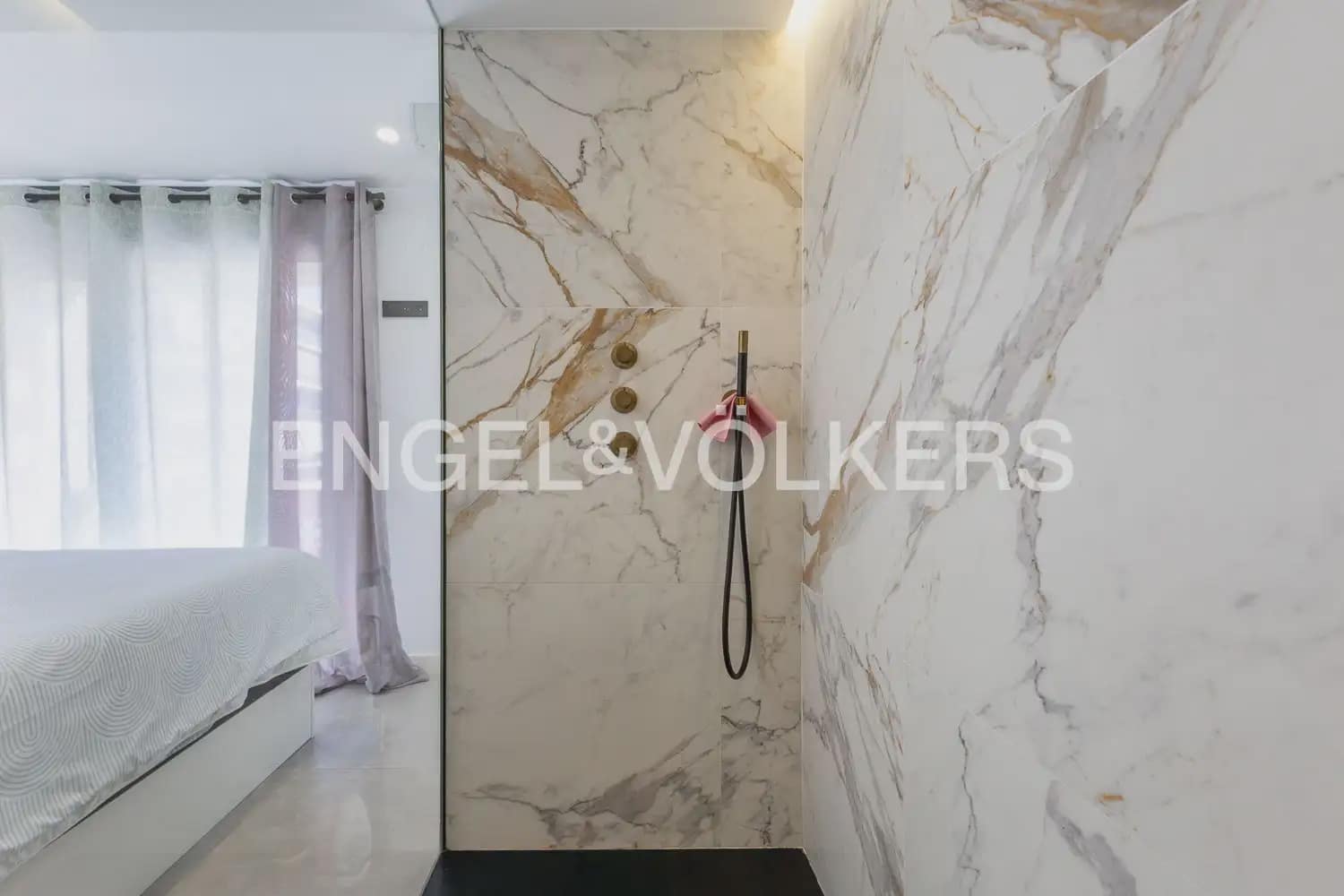 2 bedroom Villa for sale in Gandia with pool garage - € 470,000 (Ref: 9946772)