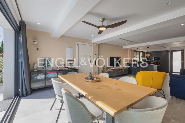 Casa de 2 habitaciones en Gandia en venta con piscina garaje - 470.000 € (Ref: 9946772)