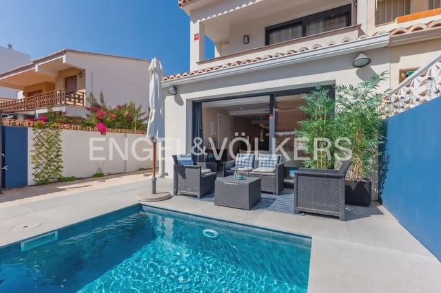 Casa de 2 habitaciones en Gandia en venta con piscina garaje - 470.000 € (Ref: 9946772)