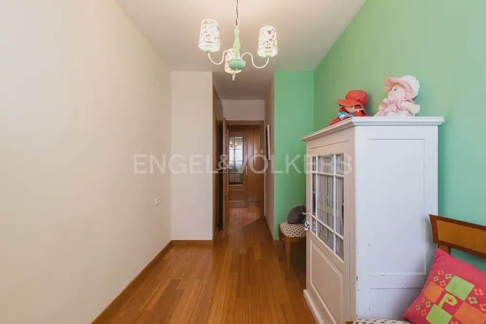 4 soveværelse Lejlighed til leje i Valencia by - € 1.550 (Ref: 9948433)