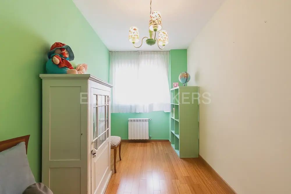 4 soveværelse Lejlighed til leje i Valencia by - € 1.550 (Ref: 9948433)