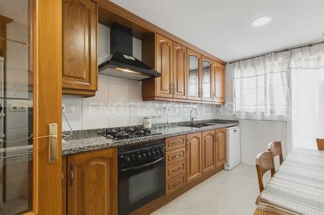 4 soveværelse Lejlighed til leje i Arrancapins, Valencia by - € 1.550 (Ref: 9948433)
