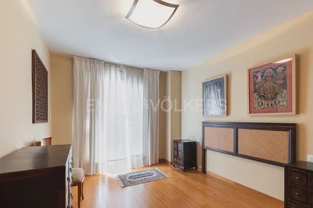 4 soveværelse Lejlighed til leje i Arrancapins, Valencia by - € 1.550 (Ref: 9948433)