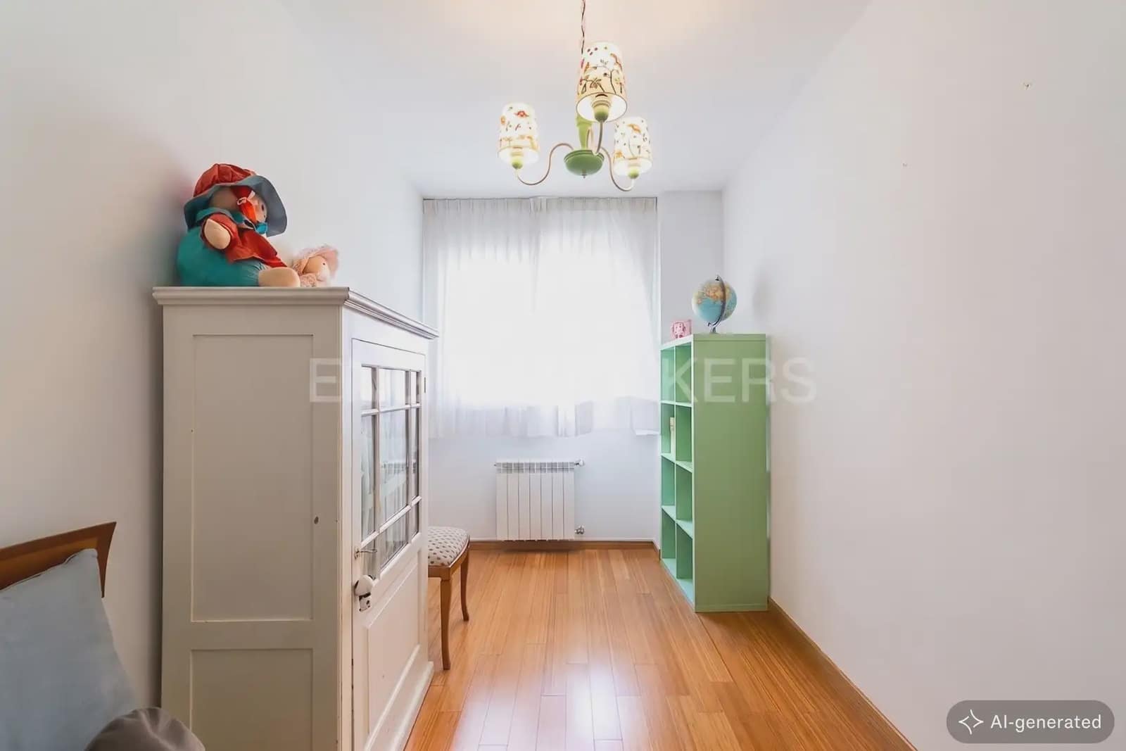 4 soveværelse Lejlighed til leje i Valencia by - € 1.550 (Ref: 9948433)