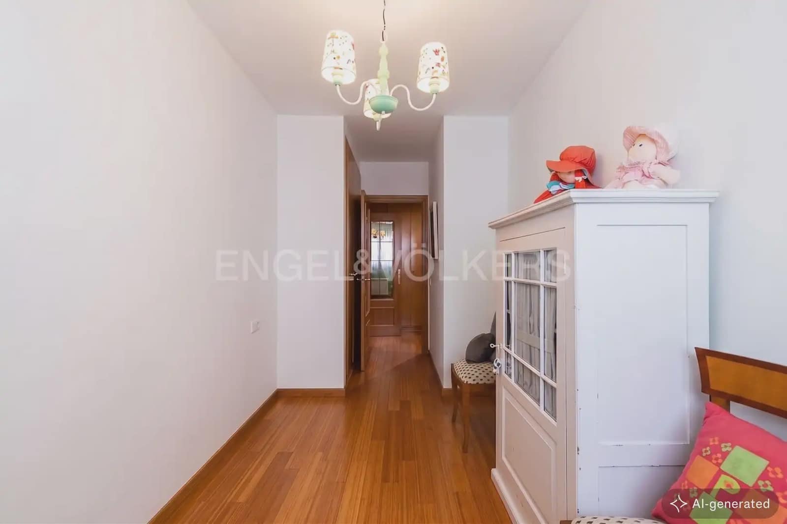 4 soveværelse Lejlighed til leje i Valencia by - € 1.550 (Ref: 9948433)