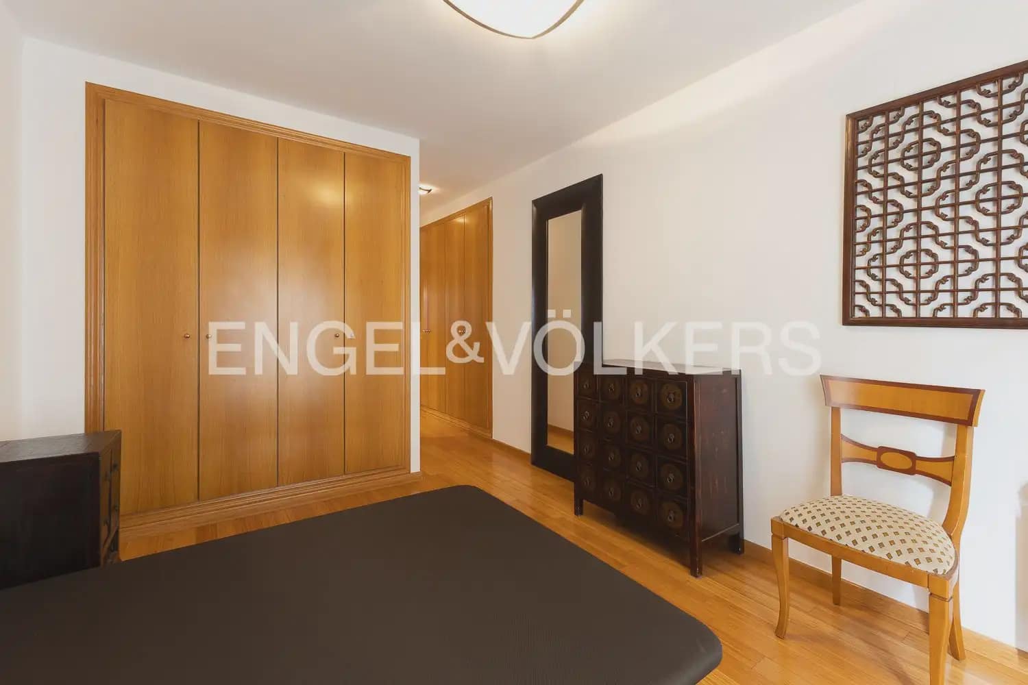 4 soveværelse Lejlighed til leje i Valencia by - € 1.550 (Ref: 9948433)