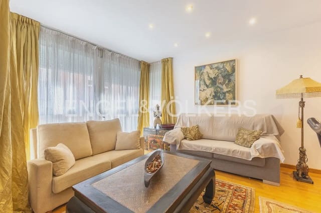 4 makuuhuone Asunto vuokrattavana paikassa Arrancapins, Valencia kaupunki - 1 550 € (Ref: 9948433)
