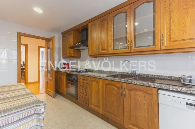 4 makuuhuone Asunto vuokrattavana paikassa Arrancapins, Valencia kaupunki - 1 550 € (Ref: 9948433)