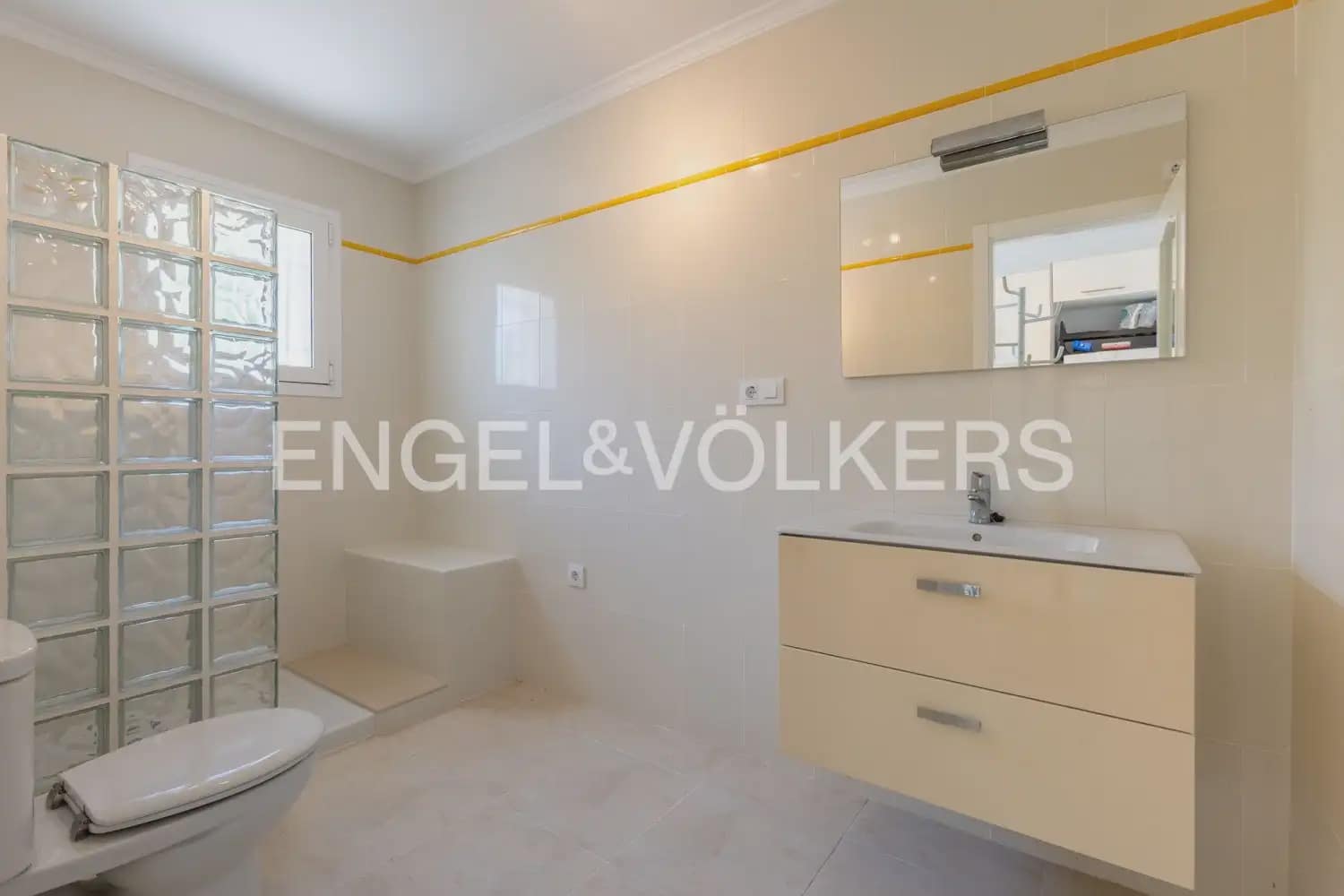 4 Zimmer Villa zu verkaufen in Pedreguer mit Pool - 495.000 € (Ref: 9948434)