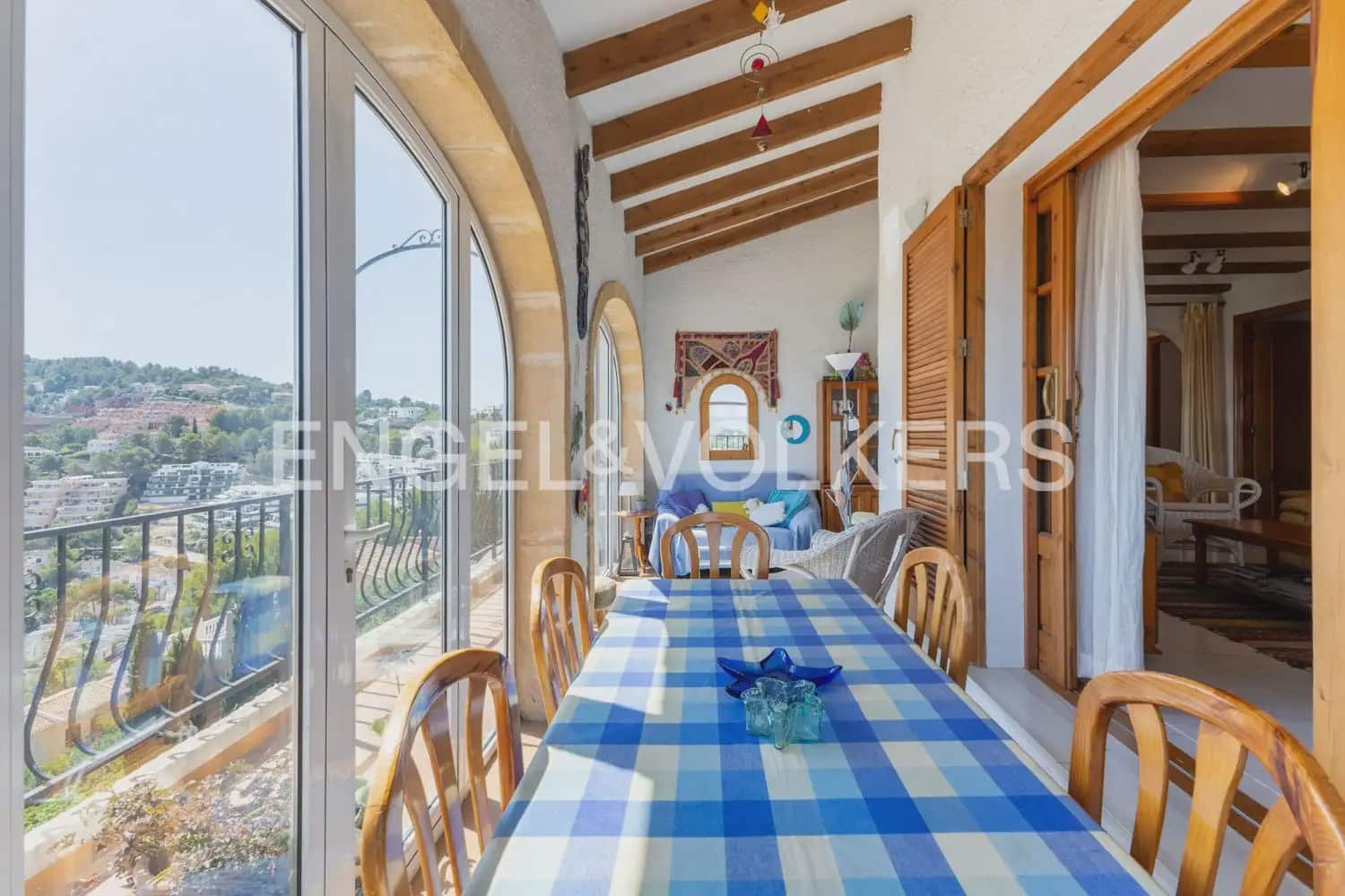 4 Zimmer Villa zu verkaufen in Pedreguer mit Pool - 495.000 € (Ref: 9948434)