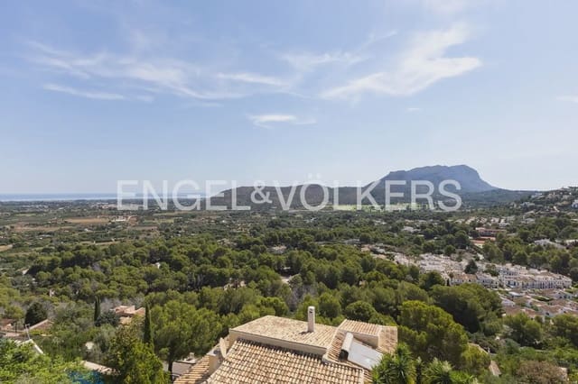 4 Zimmer Villa zu verkaufen in Pedreguer mit Pool - 495.000 € (Ref: 9948434)