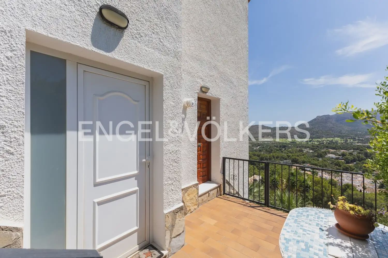 4 Zimmer Villa zu verkaufen in Pedreguer mit Pool - 495.000 € (Ref: 9948434)