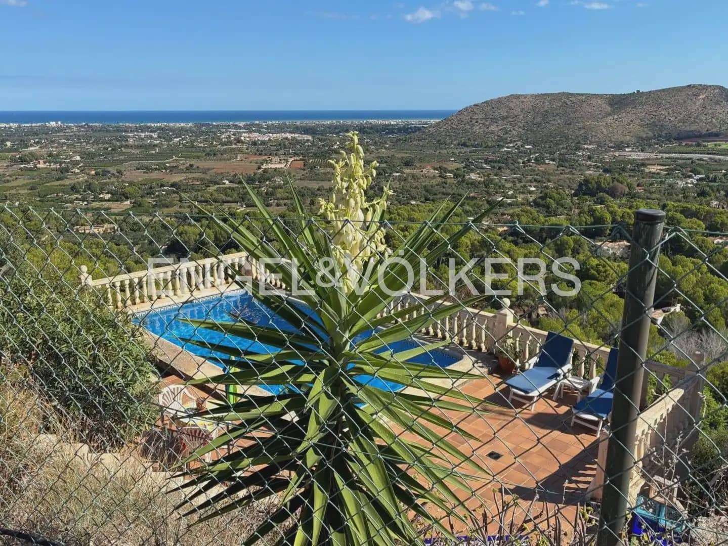 4 Zimmer Villa zu verkaufen in Pedreguer mit Pool - 495.000 € (Ref: 9948434)