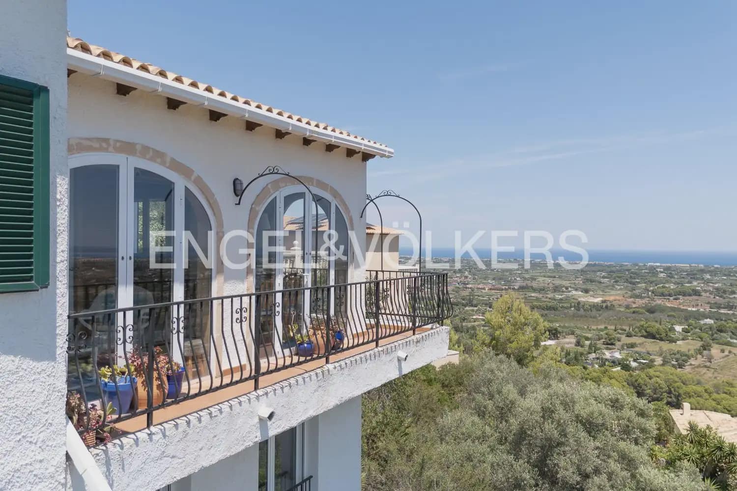 4 bedroom Villa for sale in Pedreguer with pool - € 495,000 (Ref: 9948434)