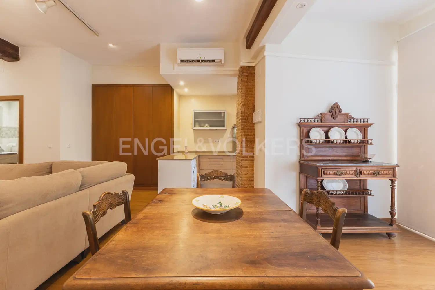 3 quarto Apartamento para arrendar em Valencia cidade - 2 200 € (Ref: 9948619)