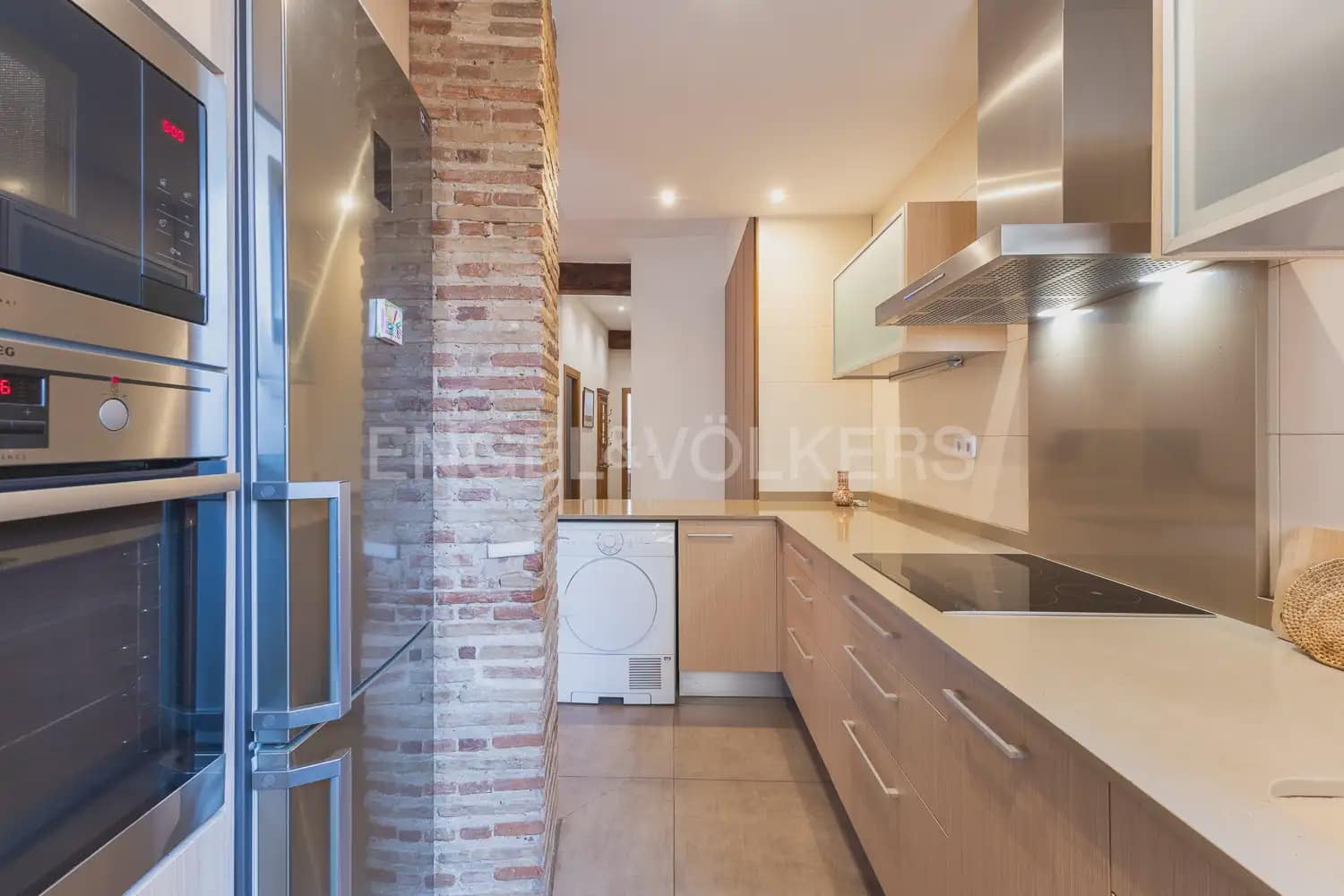 3 quarto Apartamento para arrendar em Valencia cidade - 2 200 € (Ref: 9948619)