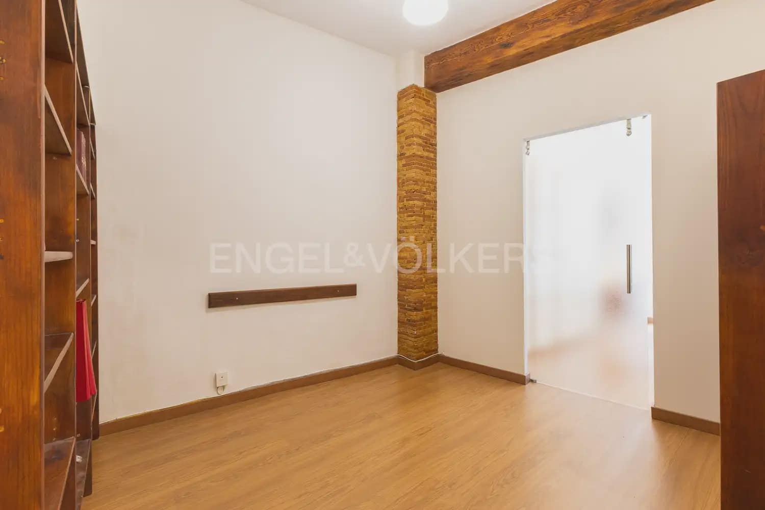 3 quarto Apartamento para arrendar em Valencia cidade - 2 200 € (Ref: 9948619)