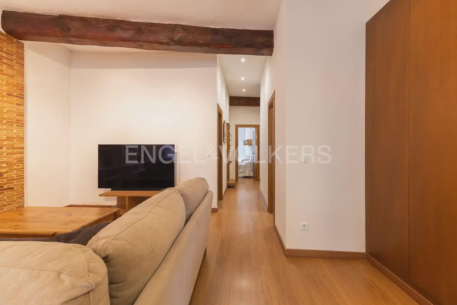 3 quarto Apartamento para arrendar em Valencia cidade - 2 200 € (Ref: 9948619)
