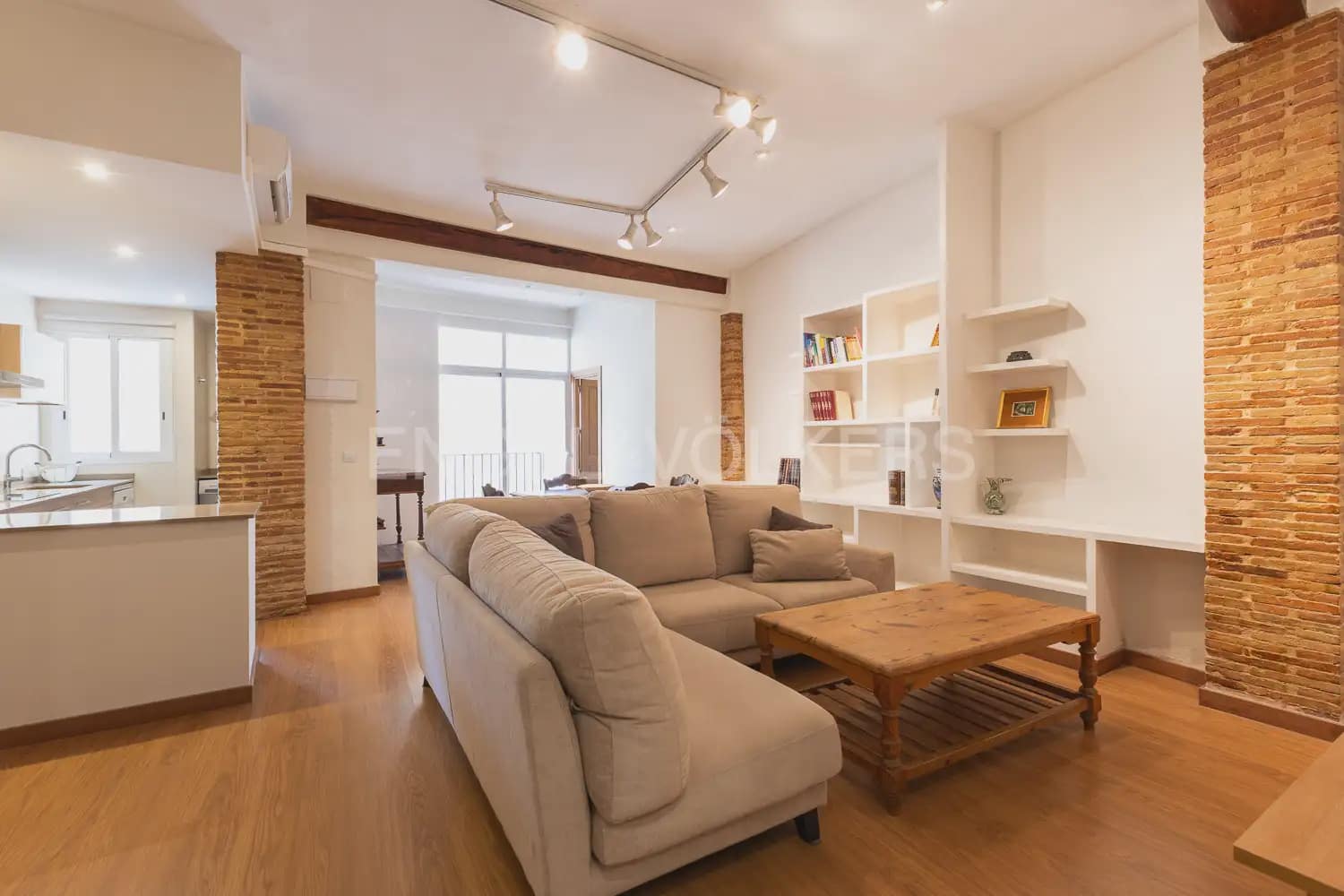 3 quarto Apartamento para arrendar em Valencia cidade - 2 200 € (Ref: 9948619)