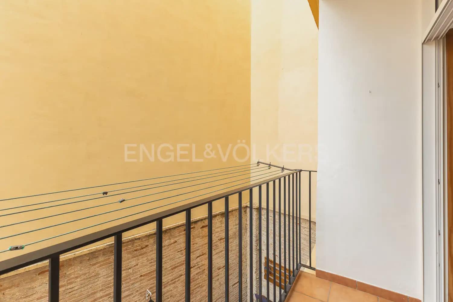 3 quarto Apartamento para arrendar em Valencia cidade - 2 200 € (Ref: 9948619)