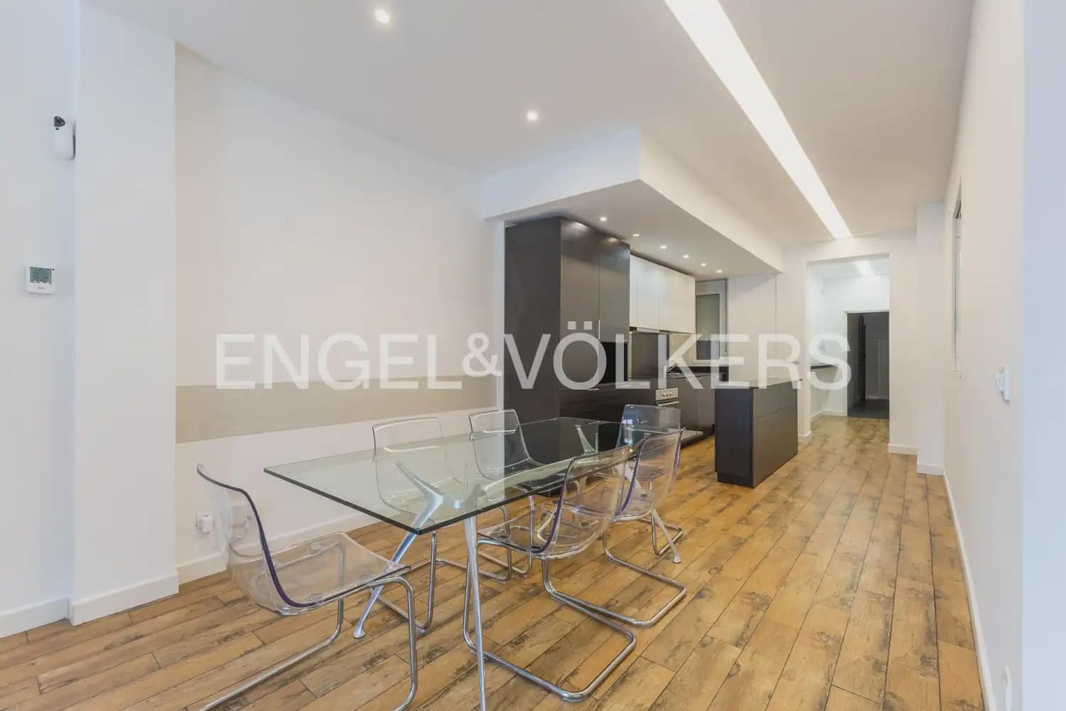 2 Zimmer Wohnung zu vermieten in Valencia Stadt - 2.500 € (Ref: 9948620)