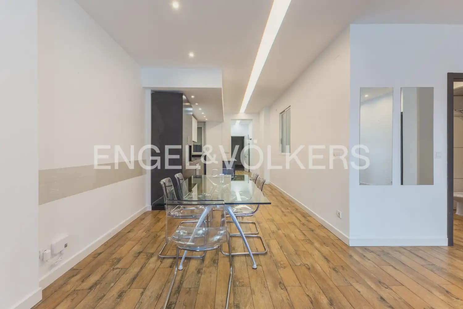 2 Zimmer Wohnung zu vermieten in Valencia Stadt - 2.500 € (Ref: 9948620)