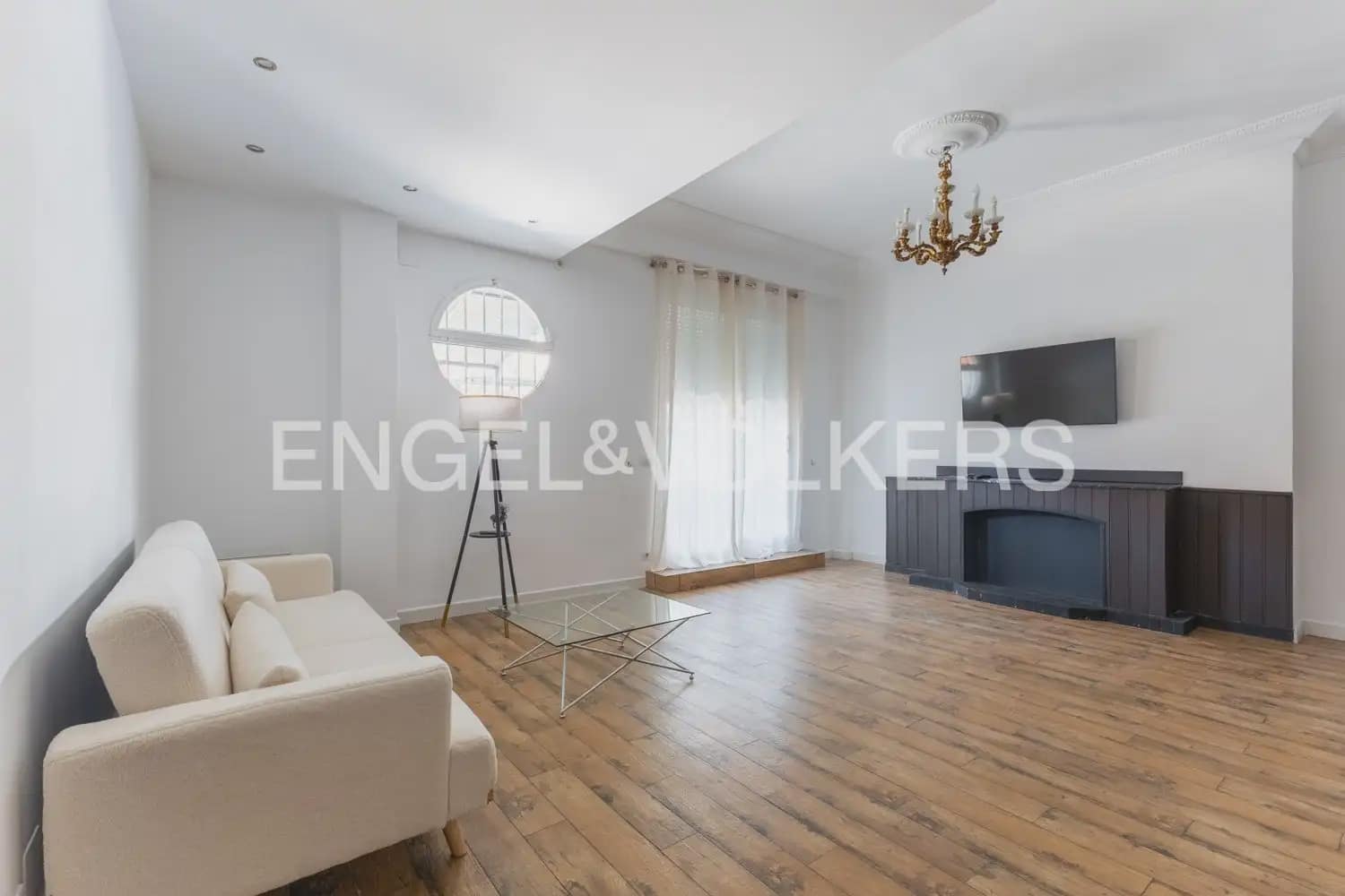 2 Zimmer Wohnung zu vermieten in Valencia Stadt - 2.500 € (Ref: 9948620)
