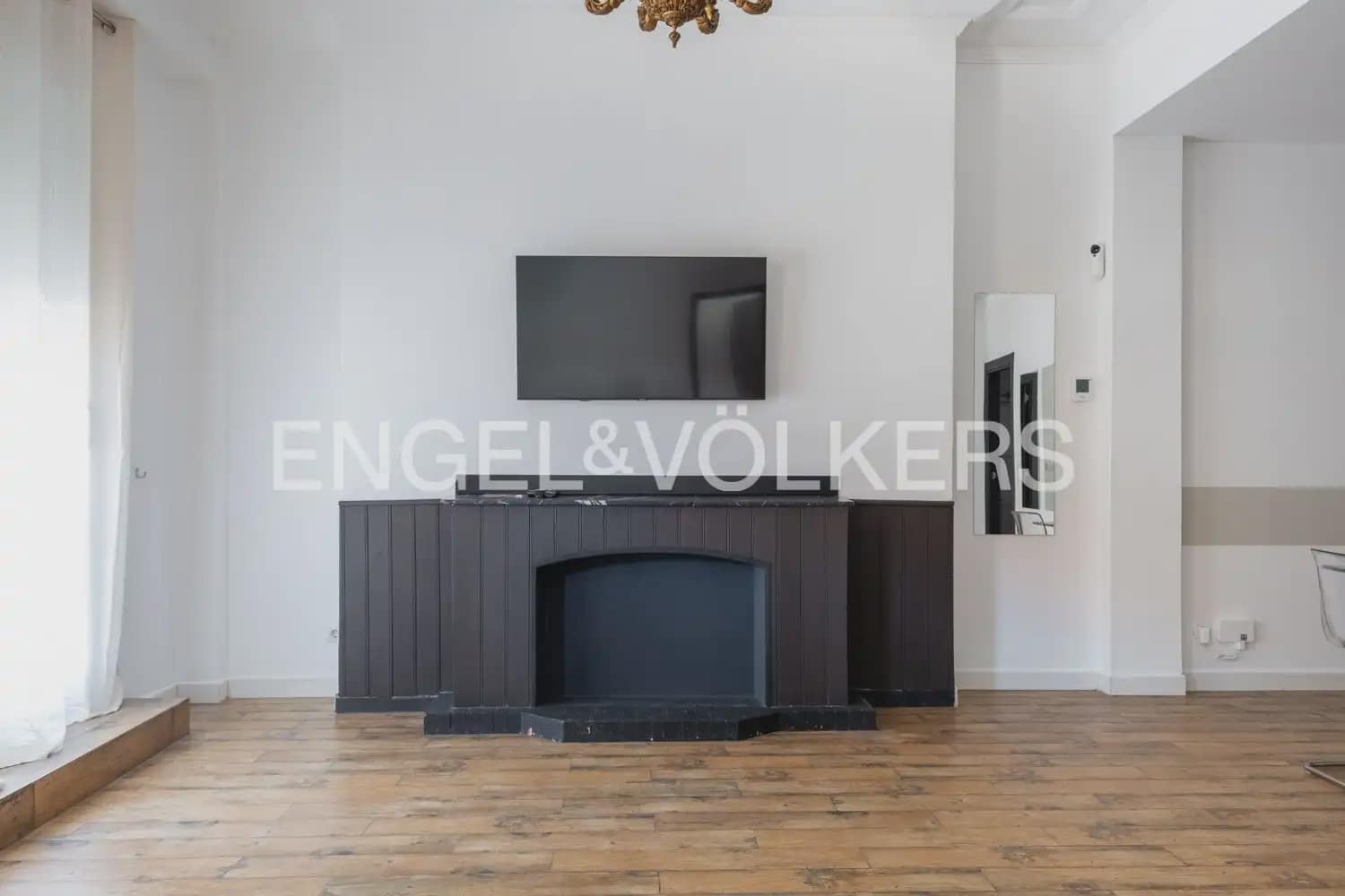 2 Zimmer Wohnung zu vermieten in Valencia Stadt - 2.500 € (Ref: 9948620)