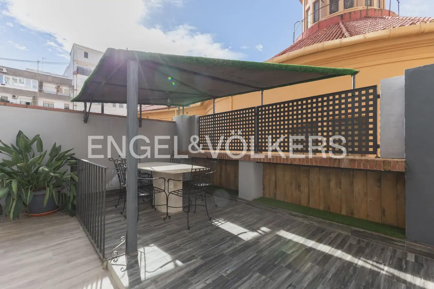 2 Zimmer Wohnung zu vermieten in Valencia Stadt - 2.500 € (Ref: 9948620)
