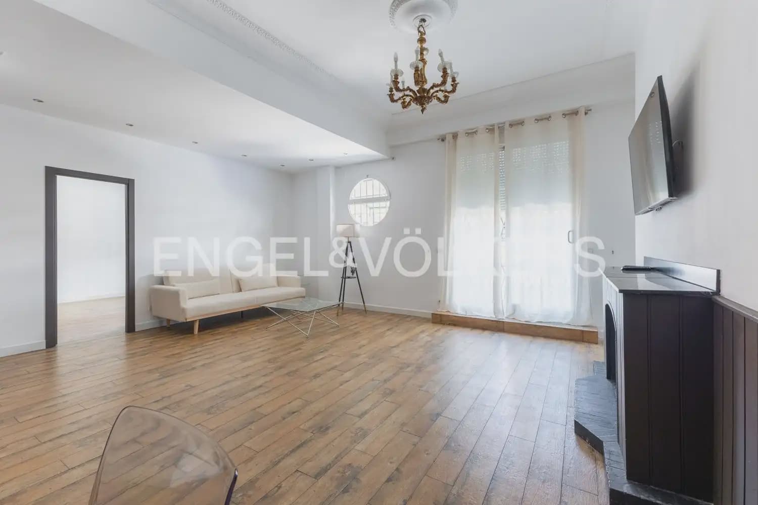 2 Zimmer Wohnung zu vermieten in Valencia Stadt - 2.500 € (Ref: 9948620)