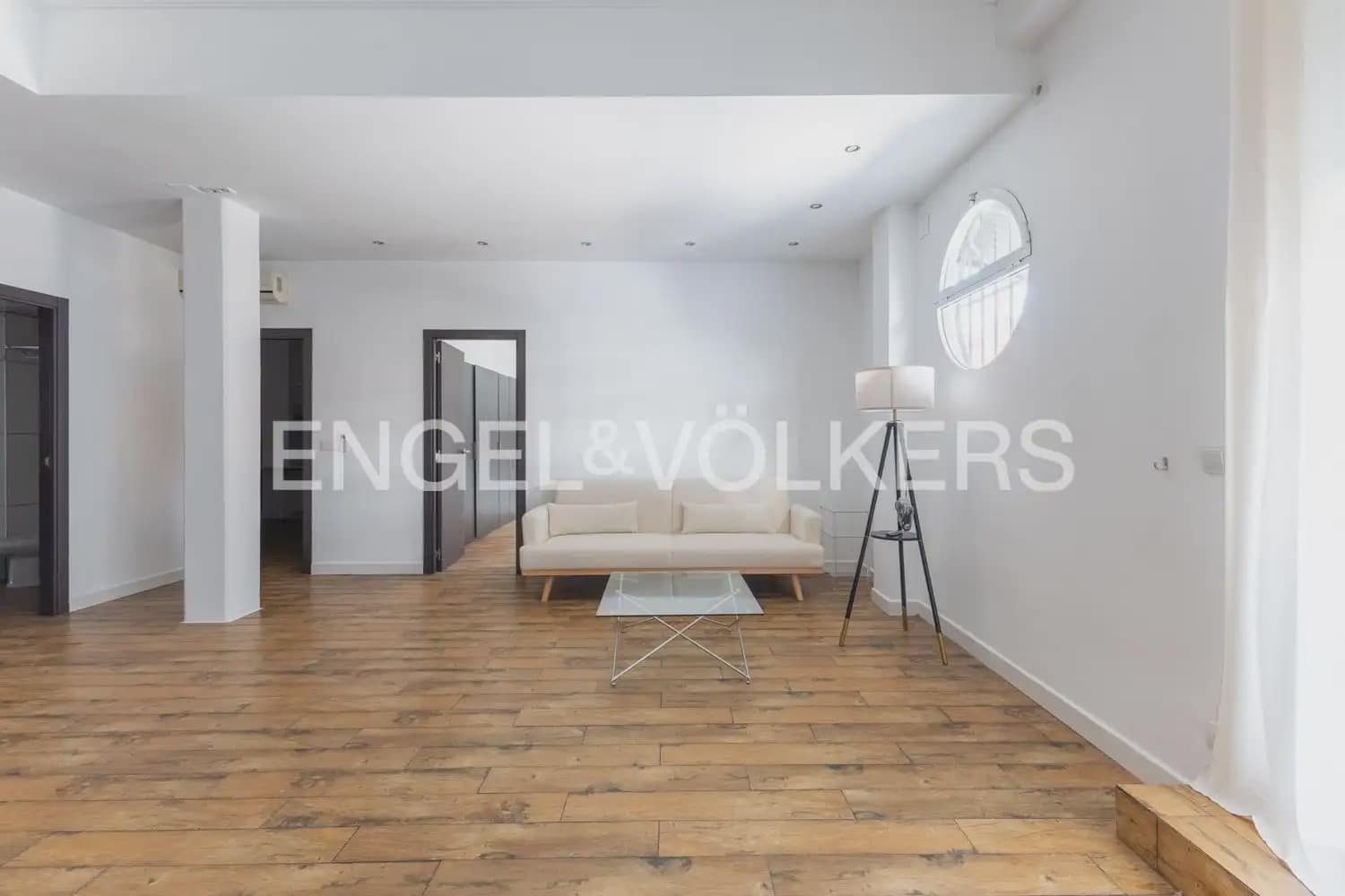2 Zimmer Wohnung zu vermieten in Valencia Stadt - 2.500 € (Ref: 9948620)