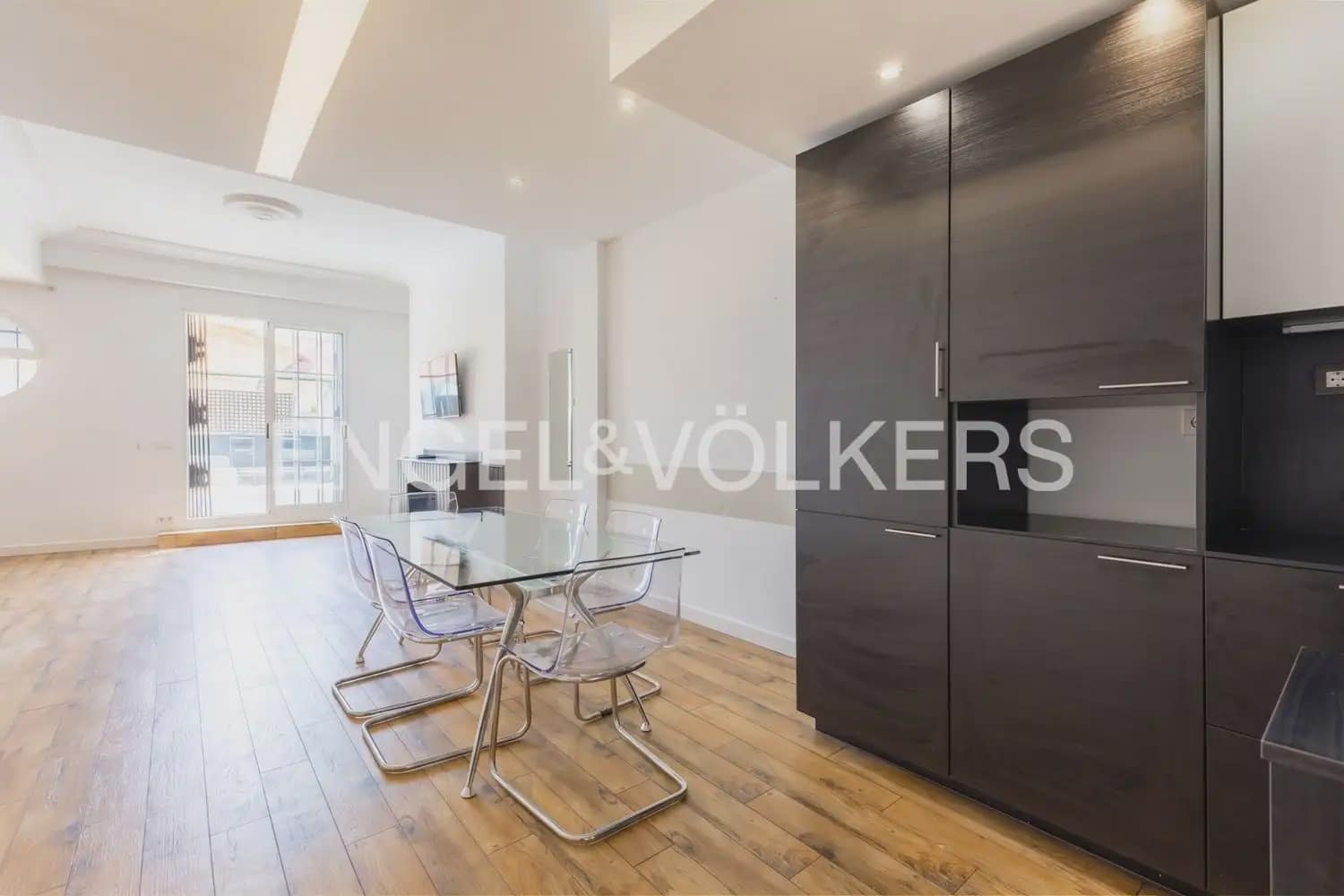 2 Zimmer Wohnung zu vermieten in Valencia Stadt - 2.500 € (Ref: 9948620)