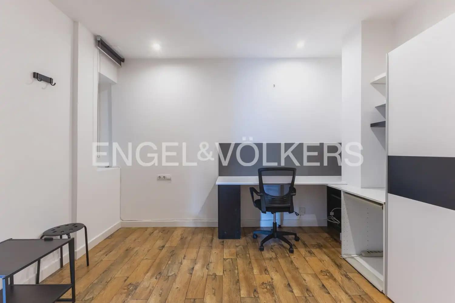 2 Zimmer Wohnung zu vermieten in Valencia Stadt - 2.500 € (Ref: 9948620)
