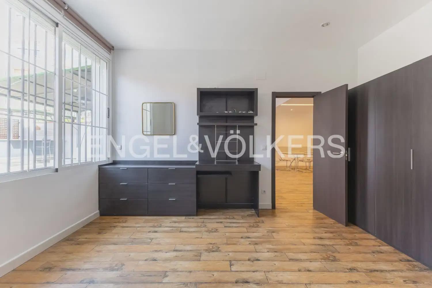 2 Zimmer Wohnung zu vermieten in Valencia Stadt - 2.500 € (Ref: 9948620)