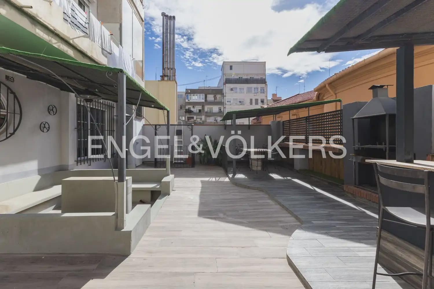 2 Zimmer Wohnung zu vermieten in Valencia Stadt - 2.500 € (Ref: 9948620)